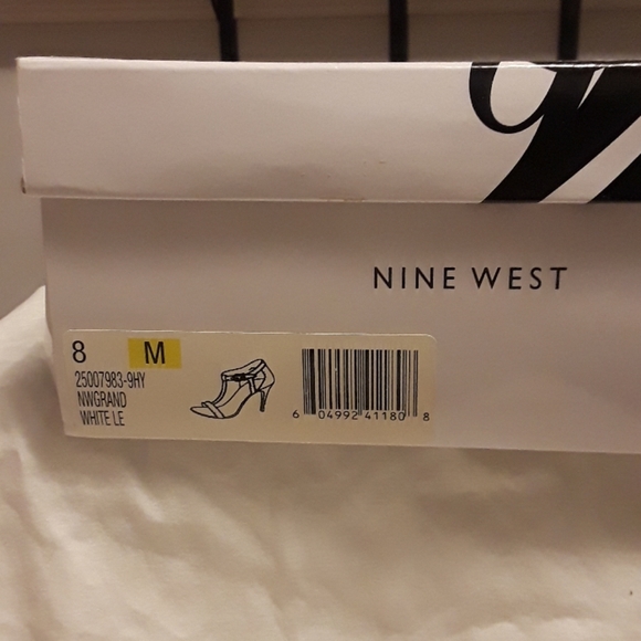 Sandals - Picture 6 of 6